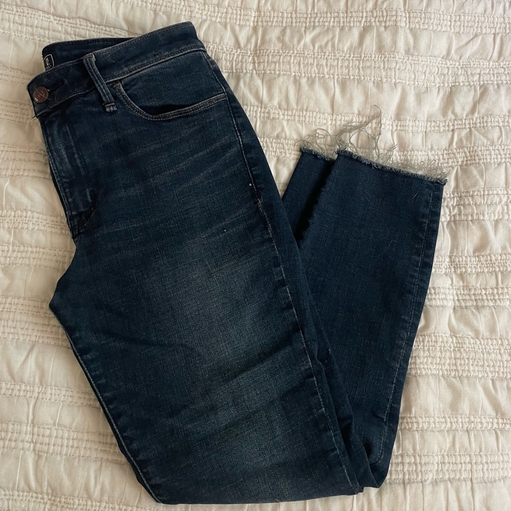 Gently Worn Abercrombie Dark Wash Super Skinny Ankle Jeans with Raw Hem